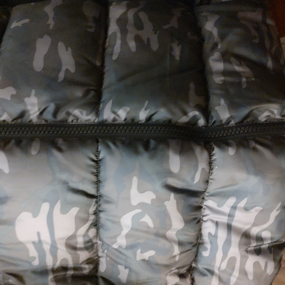 Jacket - Picture 2 of 6